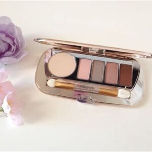 JANE IREDALE Naturally Matte Eye Shadow Kit